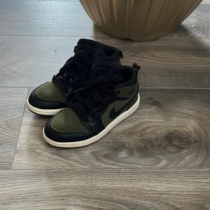 Olive/ black Preschool Jordan 1 MID